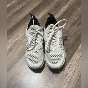 🛍️ Nike Women's Air Max 270 White/Black Shoes - Size 8.5 - AH6789-100